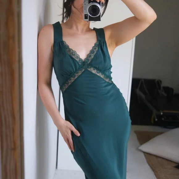 Reformation green silk and lace Provence dress - Picture 2 of 8